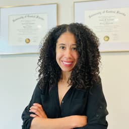 Dr. Annelise Cunningham